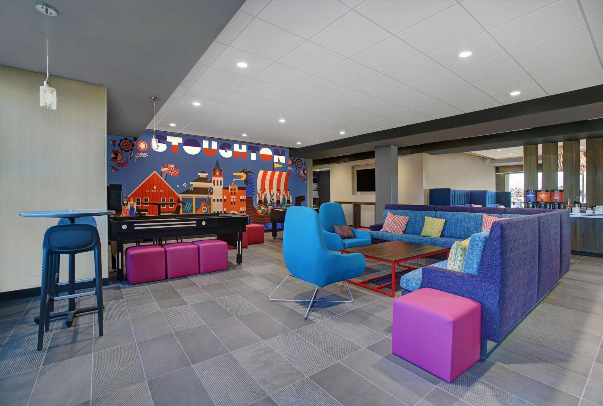 Tru By Hilton Stoughton Hotel Exterior photo
